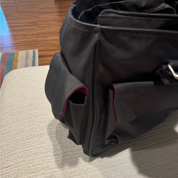 Rare KENNETH COLE Reaction Gray/Pink Nylon Travel/ Messenger Bag - Picture 3 of 7